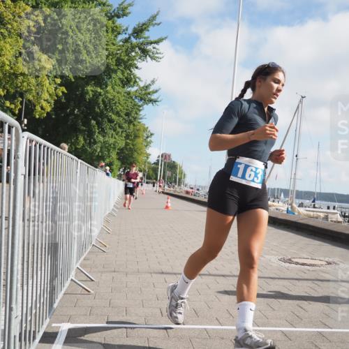 17.08.2025 - KN Förde Triathlon 2025 KatJ http://msf.ph/oto/8591189 17.08.2025 10:18:30 Laufen 155, 163, 174, 237 meine-sportfotos.de