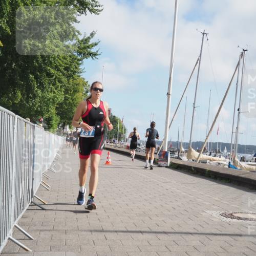 17.08.2025 - KN Förde Triathlon 2025 KatJ http://msf.ph/oto/8591316 17.08.2025 10:18:37 Laufen 155, 237 meine-sportfotos.de
