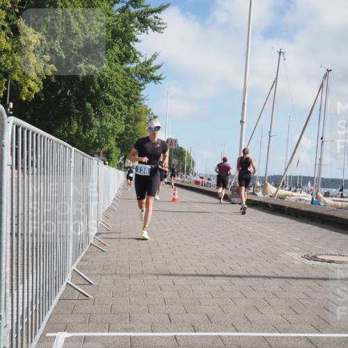 17.08.2025 - KN Förde Triathlon 2025 KatJ http://msf.ph/oto/8591383 17.08.2025 10:18:46 Laufen 136, 144 meine-sportfotos.de