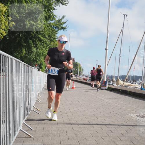 17.08.2025 - KN Förde Triathlon 2025 KatJ http://msf.ph/oto/8591415 17.08.2025 10:18:46 Laufen 136, 144 meine-sportfotos.de