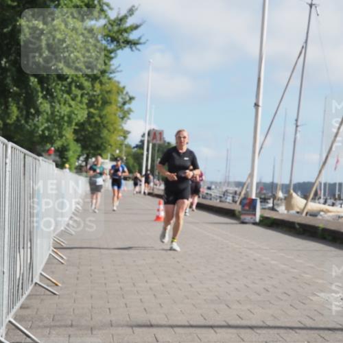 17.08.2025 - KN Förde Triathlon 2025 KatJ http://msf.ph/oto/8591425 17.08.2025 10:18:49 Laufen 109, 136, 144, 175 meine-sportfotos.de