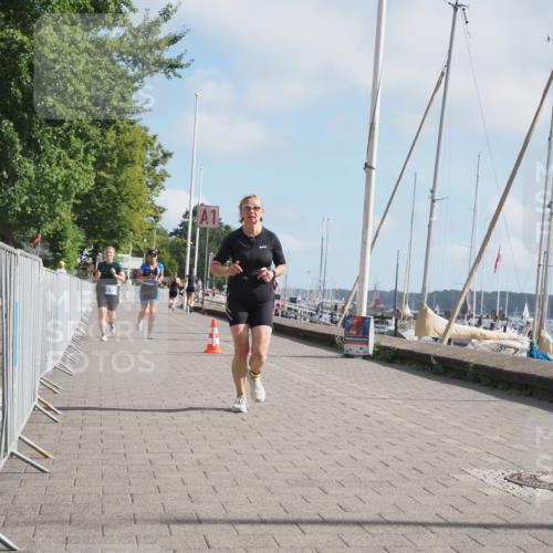 17.08.2025 - KN Förde Triathlon 2025 KatJ http://msf.ph/oto/8591441 17.08.2025 10:18:49 Laufen 109, 136, 144, 175 meine-sportfotos.de
