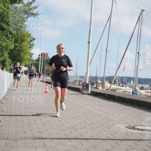 17.08.2025 - KN Förde Triathlon 2025 KatJ http://msf.ph/oto/8591468 17.08.2025 10:18:50 Laufen 109, 136, 144, 175 meine-sportfotos.de