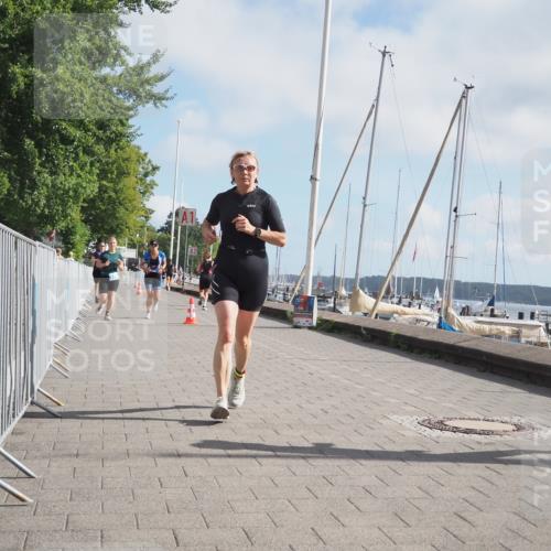 17.08.2025 - KN Förde Triathlon 2025 KatJ http://msf.ph/oto/8591492 17.08.2025 10:18:50 Laufen 109, 136, 144, 175 meine-sportfotos.de