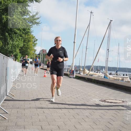 17.08.2025 - KN Förde Triathlon 2025 KatJ http://msf.ph/oto/8591498 17.08.2025 10:18:50 Laufen 109, 136, 144, 175 meine-sportfotos.de