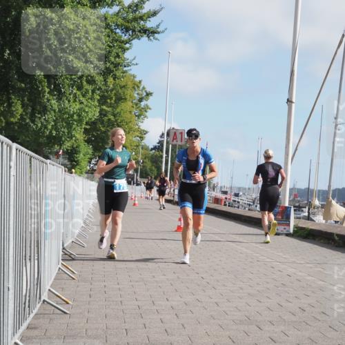 17.08.2025 - KN Förde Triathlon 2025 KatJ http://msf.ph/oto/8591530 17.08.2025 10:18:54 Laufen 109, 144, 170, 175 meine-sportfotos.de
