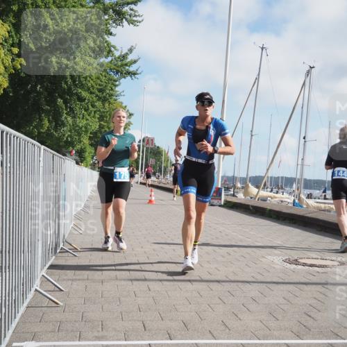 17.08.2025 - KN Förde Triathlon 2025 KatJ http://msf.ph/oto/8591605 17.08.2025 10:18:56 Laufen 109, 170, 175 meine-sportfotos.de