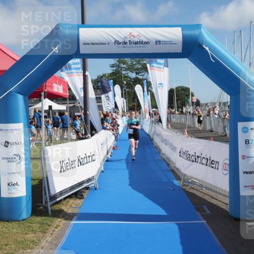 17.08.2025 - KN Förde Triathlon 2025 MichiJ http://msf.ph/oto/8591639 17.08.2025 10:34:05 Laufen 151 meine-sportfotos.de