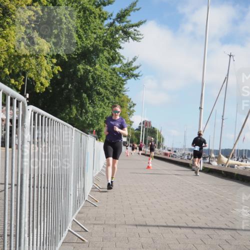 17.08.2025 - KN Förde Triathlon 2025 KatJ http://msf.ph/oto/8591643 17.08.2025 10:18:59 Laufen 109, 170, 175 meine-sportfotos.de