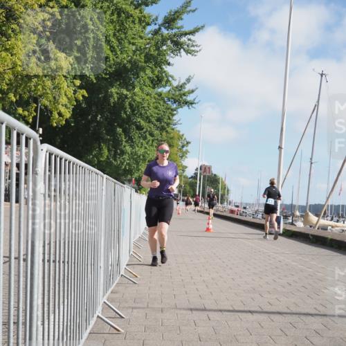 17.08.2025 - KN Förde Triathlon 2025 KatJ http://msf.ph/oto/8591653 17.08.2025 10:18:59 Laufen 109, 170, 175 meine-sportfotos.de
