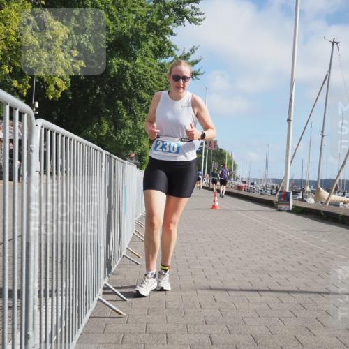17.08.2025 - KN Förde Triathlon 2025 KatJ http://msf.ph/oto/8591806 17.08.2025 10:19:16 Laufen 230 meine-sportfotos.de