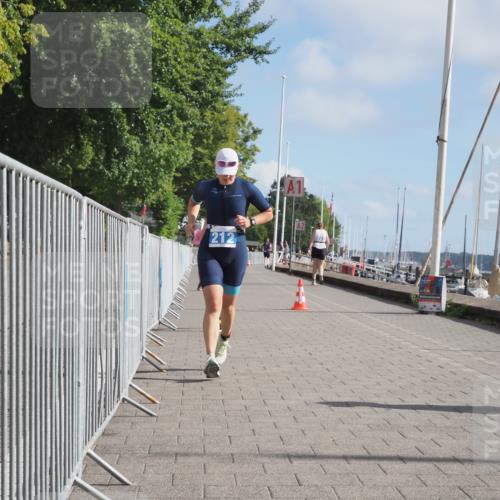 17.08.2025 - KN Förde Triathlon 2025 KatJ http://msf.ph/oto/8591985 17.08.2025 10:19:34 Laufen 167, 205, 212 meine-sportfotos.de