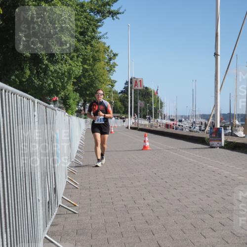 17.08.2025 - KN Förde Triathlon 2025 KatJ http://msf.ph/oto/8592016 17.08.2025 10:58:15 Laufen 231 meine-sportfotos.de