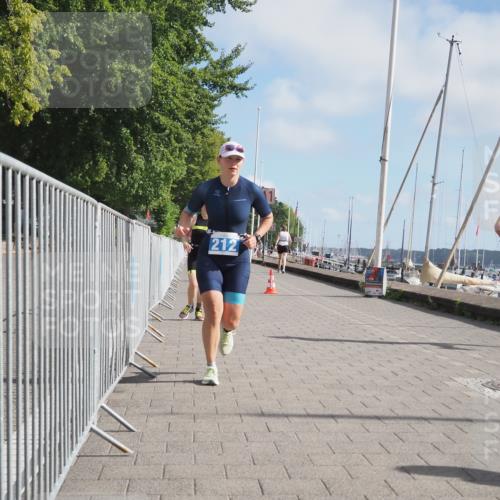 17.08.2025 - KN Förde Triathlon 2025 KatJ http://msf.ph/oto/8592018 17.08.2025 10:19:35 Laufen 167, 205, 212, 243 meine-sportfotos.de