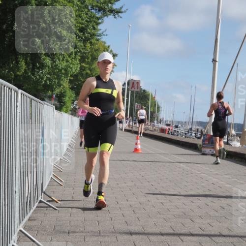 17.08.2025 - KN Förde Triathlon 2025 KatJ http://msf.ph/oto/8592042 17.08.2025 10:19:37 Laufen 205, 212, 243 meine-sportfotos.de