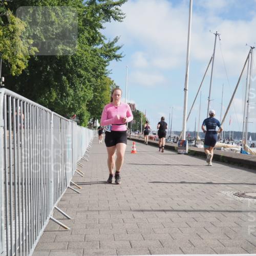 17.08.2025 - KN Förde Triathlon 2025 KatJ http://msf.ph/oto/8592146 17.08.2025 10:19:42 Laufen 243 meine-sportfotos.de