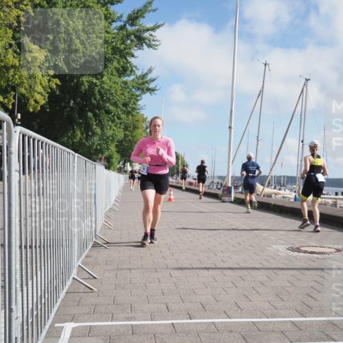 17.08.2025 - KN Förde Triathlon 2025 KatJ http://msf.ph/oto/8592165 17.08.2025 10:19:43 Laufen 228, 243 meine-sportfotos.de