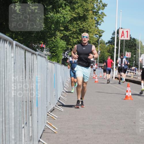 17.08.2025 - KN Förde Triathlon 2025 KatJ http://msf.ph/oto/8592437 17.08.2025 13:38:18 Laufen 416, 490 meine-sportfotos.de