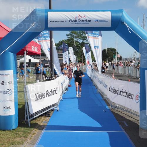17.08.2025 - KN Förde Triathlon 2025 MichiJ http://msf.ph/oto/8592474 17.08.2025 10:35:16 Laufen 228 meine-sportfotos.de