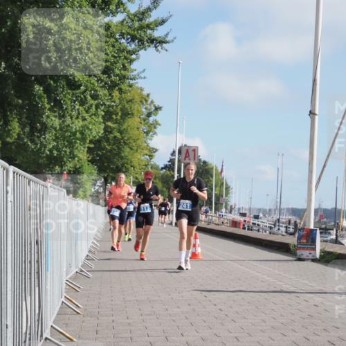 17.08.2025 - KN Förde Triathlon 2025 KatJ http://msf.ph/oto/8592556 17.08.2025 10:20:14 Laufen 110, 117, 235, 241 meine-sportfotos.de