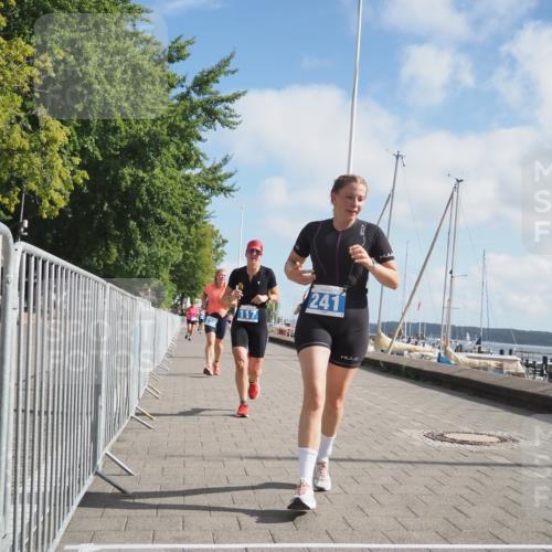17.08.2025 - KN Förde Triathlon 2025 KatJ http://msf.ph/oto/8592675 17.08.2025 10:20:18 Laufen 110, 117, 235, 241 meine-sportfotos.de