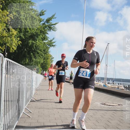 17.08.2025 - KN Förde Triathlon 2025 KatJ http://msf.ph/oto/8592680 17.08.2025 10:20:18 Laufen 110, 117, 235, 241 meine-sportfotos.de