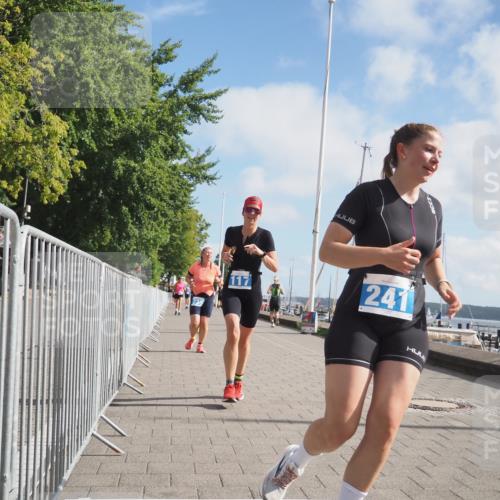 17.08.2025 - KN Förde Triathlon 2025 KatJ http://msf.ph/oto/8592692 17.08.2025 10:20:18 Laufen 110, 117, 235, 241 meine-sportfotos.de