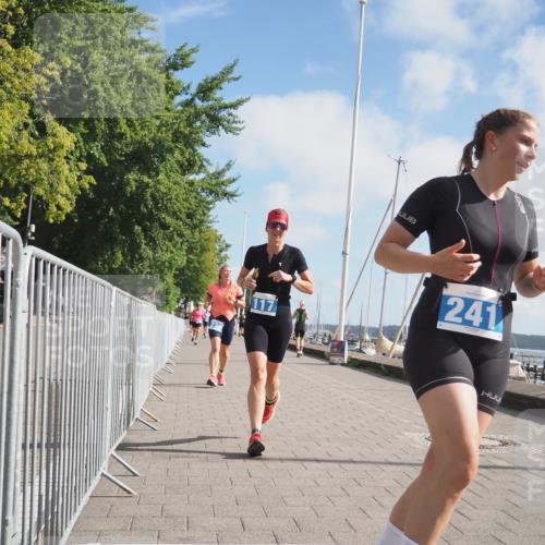 17.08.2025 - KN Förde Triathlon 2025 KatJ http://msf.ph/oto/8592697 17.08.2025 10:20:18 Laufen 110, 117, 235, 241 meine-sportfotos.de