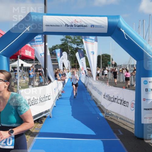 17.08.2025 - KN Förde Triathlon 2025 MichiJ http://msf.ph/oto/8592741 17.08.2025 10:35:36 Laufen 220, 224 meine-sportfotos.de