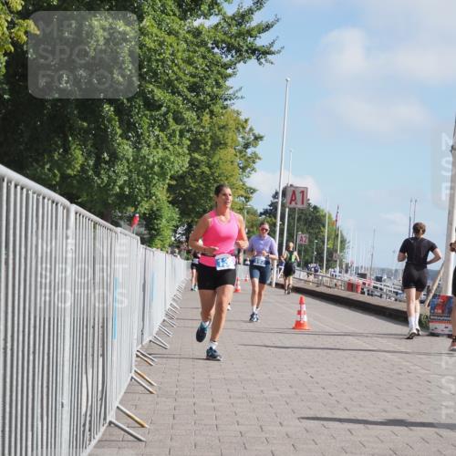 17.08.2025 - KN Förde Triathlon 2025 KatJ http://msf.ph/oto/8592829 17.08.2025 10:20:26 Laufen 106, 110, 135, 192 meine-sportfotos.de
