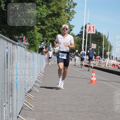 17.08.2025 - KN Förde Triathlon 2025 KatJ http://msf.ph/oto/8592907 17.08.2025 13:38:42 Laufen 415, 460 meine-sportfotos.de