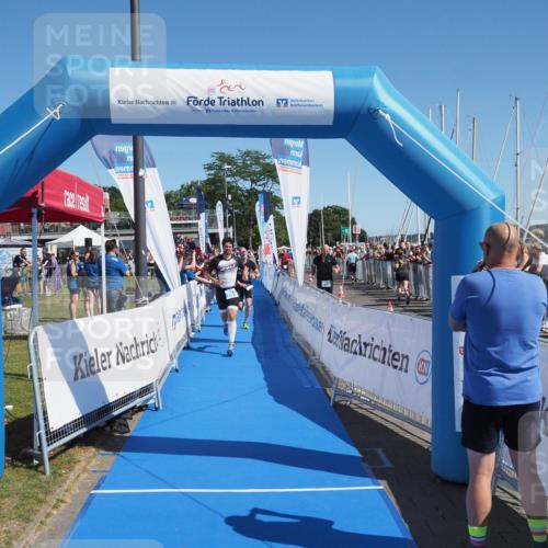 17.08.2025 - KN Förde Triathlon 2025 MichiJ http://msf.ph/oto/8593120 17.08.2025 12:00:13 Laufen 267, 269 meine-sportfotos.de