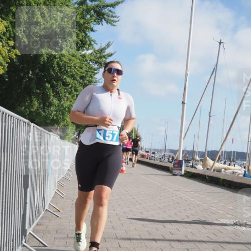 17.08.2025 - KN Förde Triathlon 2025 KatJ http://msf.ph/oto/8593127 17.08.2025 10:20:44 Laufen 139, 140, 157, 240 meine-sportfotos.de