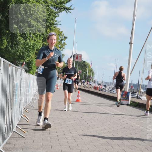 17.08.2025 - KN Förde Triathlon 2025 KatJ http://msf.ph/oto/8593227 17.08.2025 10:20:49 Laufen 140, 158, 240 meine-sportfotos.de