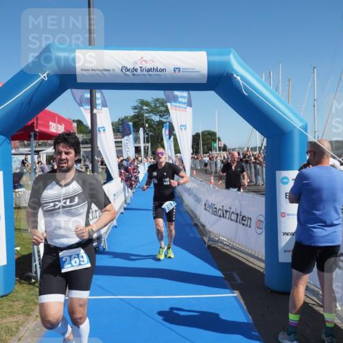17.08.2025 - KN Förde Triathlon 2025 MichiJ http://msf.ph/oto/8593237 17.08.2025 12:00:16 Laufen 267, 269 meine-sportfotos.de
