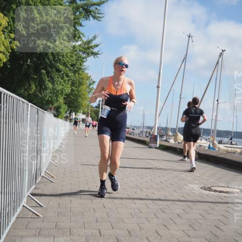 17.08.2025 - KN Förde Triathlon 2025 KatJ http://msf.ph/oto/8593369 17.08.2025 10:20:57 Laufen 158 meine-sportfotos.de