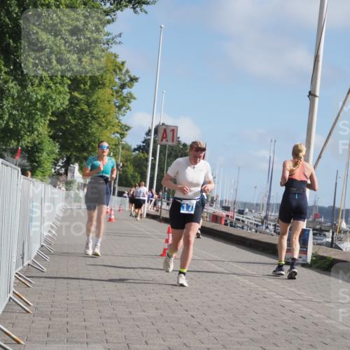 17.08.2025 - KN Förde Triathlon 2025 KatJ http://msf.ph/oto/8593390 17.08.2025 10:21:03 Laufen 179, 220 meine-sportfotos.de