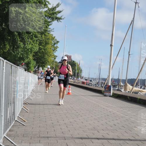 17.08.2025 - KN Förde Triathlon 2025 KatJ http://msf.ph/oto/8593807 17.08.2025 10:21:52 Laufen 120, 195, 250 meine-sportfotos.de