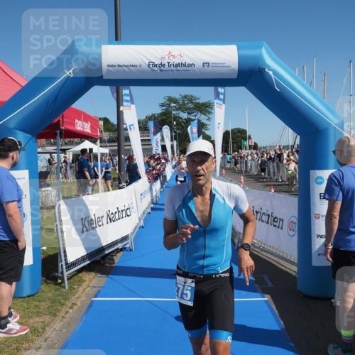 17.08.2025 - KN Förde Triathlon 2025 MichiJ http://msf.ph/oto/8593861 17.08.2025 12:01:15 Laufen 275, 287 meine-sportfotos.de
