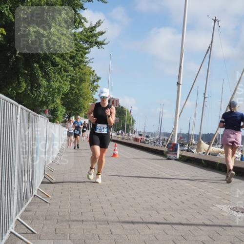 17.08.2025 - KN Förde Triathlon 2025 KatJ http://msf.ph/oto/8593869 17.08.2025 10:21:56 Laufen 120, 126, 148, 153, 224, 250 meine-sportfotos.de