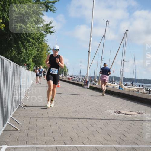 17.08.2025 - KN Förde Triathlon 2025 KatJ http://msf.ph/oto/8593901 17.08.2025 10:21:57 Laufen 120, 126, 148, 153, 224, 250 meine-sportfotos.de