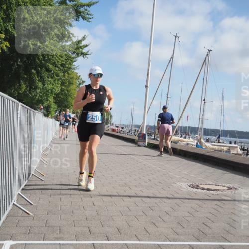 17.08.2025 - KN Förde Triathlon 2025 KatJ http://msf.ph/oto/8593918 17.08.2025 10:21:57 Laufen 120, 126, 148, 153, 224, 250 meine-sportfotos.de
