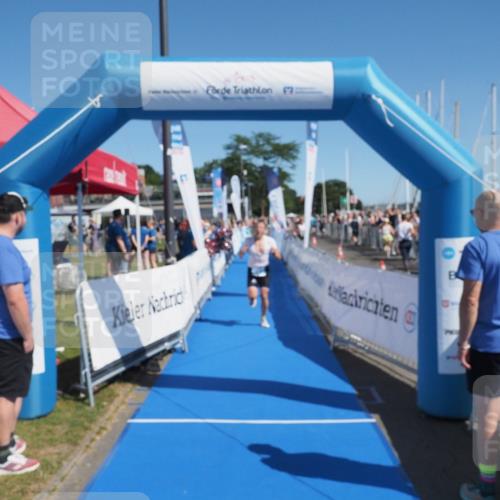 17.08.2025 - KN Förde Triathlon 2025 MichiJ http://msf.ph/oto/8593927 17.08.2025 12:01:17 Laufen 275, 287 meine-sportfotos.de
