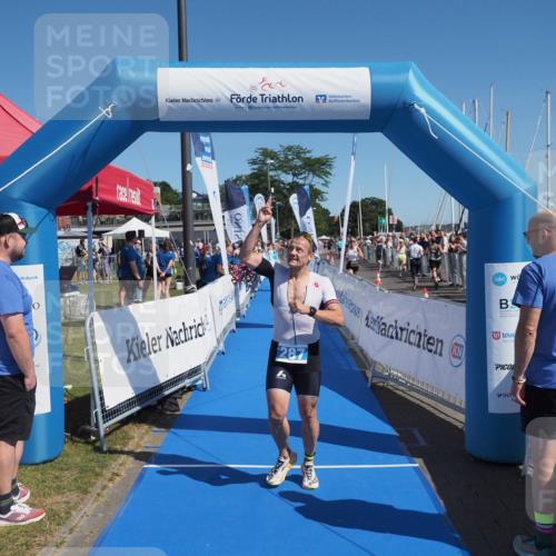 17.08.2025 - KN Förde Triathlon 2025 MichiJ http://msf.ph/oto/8594005 17.08.2025 12:01:18 Laufen 275, 287 meine-sportfotos.de
