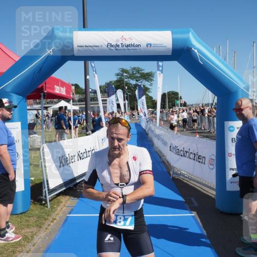17.08.2025 - KN Förde Triathlon 2025 MichiJ http://msf.ph/oto/8594060 17.08.2025 12:01:19 Laufen 275, 287 meine-sportfotos.de