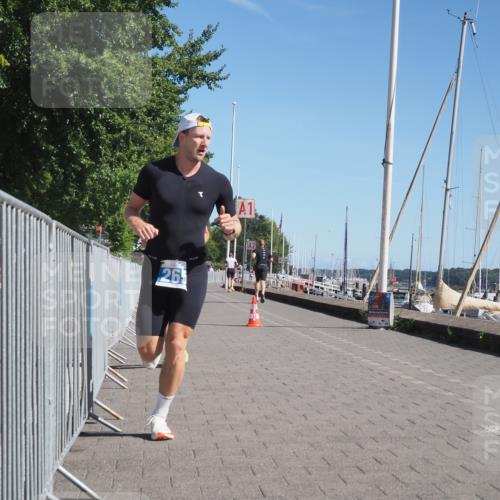 17.08.2025 - KN Förde Triathlon 2025 KatJ http://msf.ph/oto/8594147 17.08.2025 11:39:32 Laufen 265, 267 meine-sportfotos.de