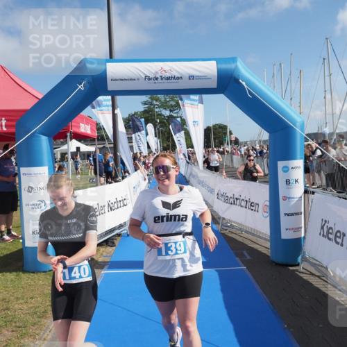 17.08.2025 - KN Förde Triathlon 2025 MichiJ http://msf.ph/oto/8594171 17.08.2025 10:37:37 Laufen 139, 140 meine-sportfotos.de