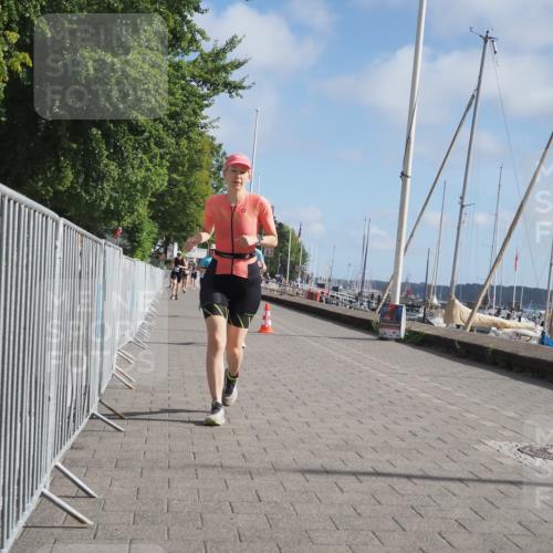17.08.2025 - KN Förde Triathlon 2025 KatJ http://msf.ph/oto/8594397 17.08.2025 10:22:39 Laufen 141, 216, 225 meine-sportfotos.de