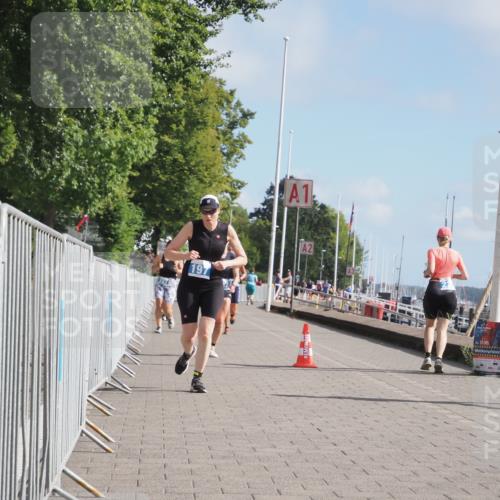 17.08.2025 - KN Förde Triathlon 2025 KatJ http://msf.ph/oto/8594516 17.08.2025 10:22:50 Laufen 107, 145, 197, 202 meine-sportfotos.de