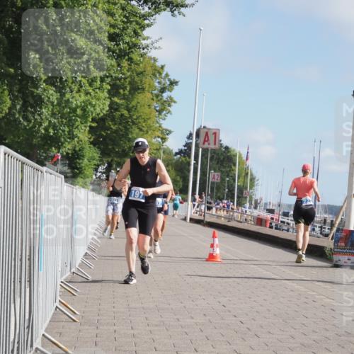 17.08.2025 - KN Förde Triathlon 2025 KatJ http://msf.ph/oto/8594533 17.08.2025 10:22:50 Laufen 107, 145, 197, 202 meine-sportfotos.de
